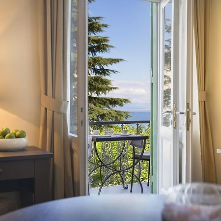 Remisens Villa Elsa Ловран Экстерьер фото