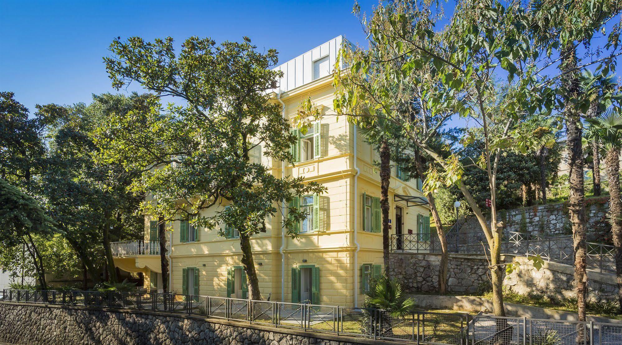 Remisens Villa Elsa Ловран Экстерьер фото